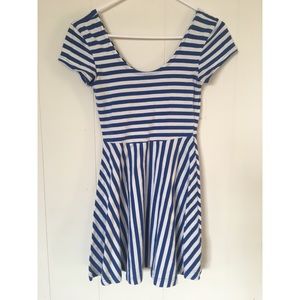 Blue and white striped short sleeve top